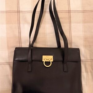 AUTHENTICATED Salvatore Ferragamo Gancini Black Leather Tote Bag